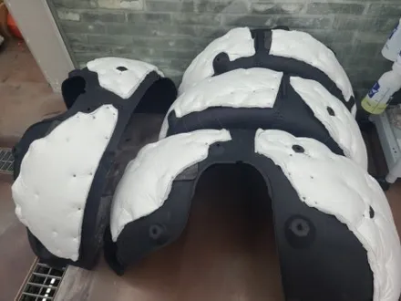김포 카니발화이트9인승 버텍스900썬팅 프리미엄엠보싱블랙 GSC사이드스텝 김포카니발튜닝전문점 / 김포시 장기동