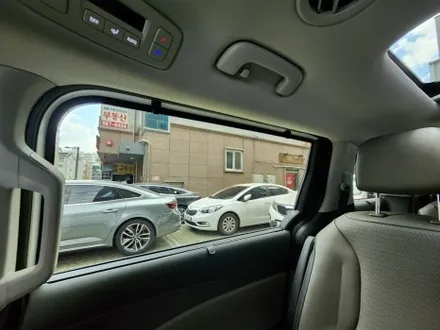 김포 카니발화이트9인승 버텍스900썬팅 프리미엄엠보싱블랙 GSC사이드스텝 김포카니발튜닝전문점 / 김포시 장기동