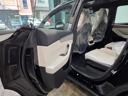 테슬라 모델YL 신차패키지, 솔라가드 차콜 틴팅부터 젠그레이 요크핸들 튜닝까지 완벽 시공! / 동탄 방교동