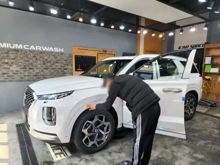SUV 중 인기차량인 팰리세이드가 매장을 방문하여 신차 검수를 받다 / 동탄 방교동