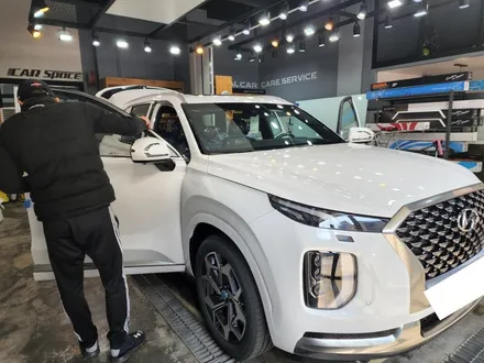 SUV 중 인기차량인 팰리세이드가 매장을 방문하여 신차 검수를 받다 / 동탄 방교동
