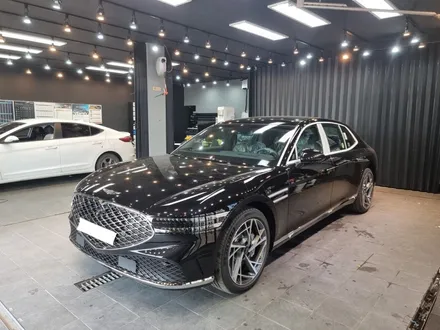 안성 신차패키지 전문점의 럭셔리 대형 세단 제네시스 G90 시공 / 안성