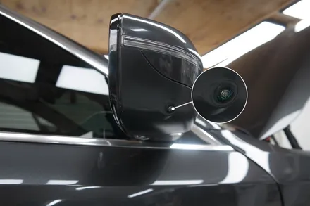 BMW 5시리즈 530i 어라운드뷰 옵션이 없는 차량으로 고민이 된다면 순정스타일 초고화질 순정 연동형 SVUE!!