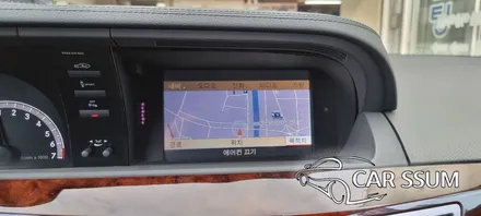 벤츠 S500 (2011) 안드로이드 올인원 10.25인치 안드로이드 카블릿 모니터 설치 튜닝