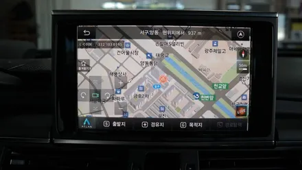 아우디 A6, 답답하기만한 순정내비게이션 M2C-200A 안드로이드 네비게이션으로 교체장착했어요.