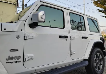 광주서구썬팅, 지프(jeep) 올뉴랭글러에 스미스클럽 신규반사필름, 플럭스 시공 및 에코파워캡 보조배터리장착