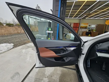 강원도 동해 수입차 썬팅 전문점.BMW 하이브리드 530 신차썬팅.버텍스900.700 퀄리티 / 강원 동해시
