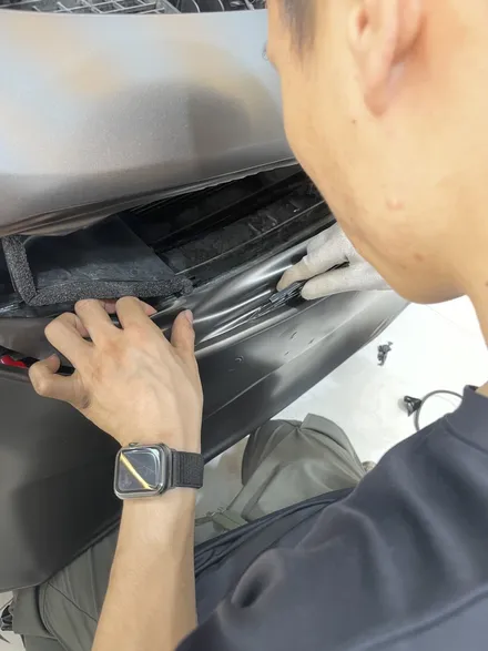 안산랩핑 스팅어 사틴다크바솔트 경미한 사고로 인한 앞범퍼 재랩핑 / 화성 동학산1길