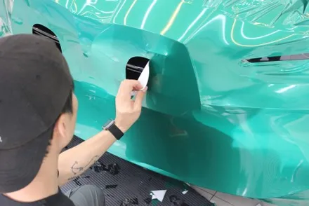 동탄랩핑  M4 g82 인디오더도 불가능한 아일오브맨그린으로 랩핑했어요. / 화성 동학산1길