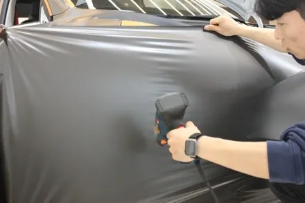 모델Y 신차에 사틴다크바솔트로 전체랩핑 완료! 역시 테슬라는 랩핑빨 좋죠! / 화성 동학산1길