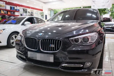 BMW M50d. 창원 카톡하우스에서 라이트필름 작업하였습니다.