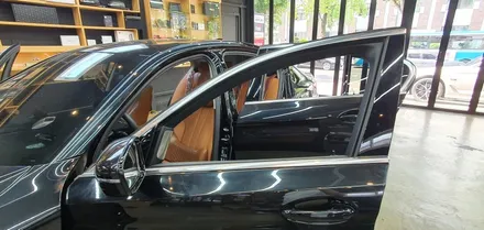 G30 BMW 5시리즈 윈도우 크롬몰딩 얼룩 유광블랙 랩핑으로 해결!