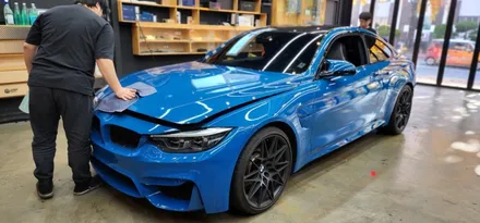 창원 BMW M4 전체랩핑 에이버리 락그레이 스타일 시공!