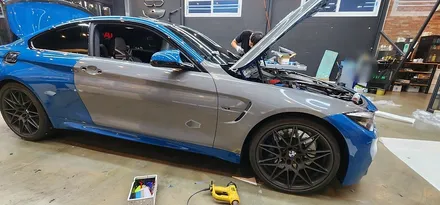 창원 BMW M4 전체랩핑 에이버리 락그레이 스타일 시공!