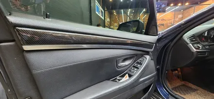 [창원] BMW F10 5시리즈 세라믹카본 실내랩핑으로 분위기를 바꿔보자!