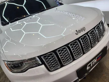 창원 JEEP 지프 그랜드체로키 화이트  고광택 전체랩핑으로 새차만들기!