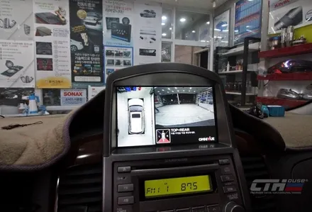 그랜드 카니발 360도 옴니뷰(어라운드뷰) 장착.