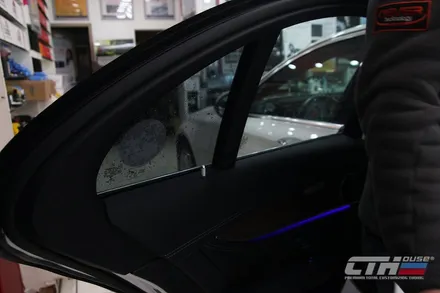 신형 벤츠E220D 루마정품버텍스썬팅 시공
