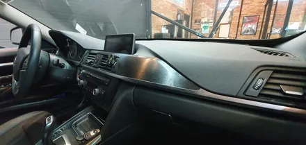 BMW 3GT 블랙브러쉬 실내랩핑 시공하기!