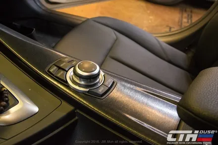 bmw 3 실내랩핑. 카스킨은 창원 카톡하우스에서.