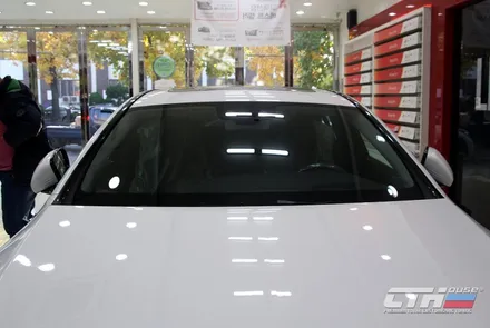 신형 벤츠E220D 루마정품버텍스썬팅 시공