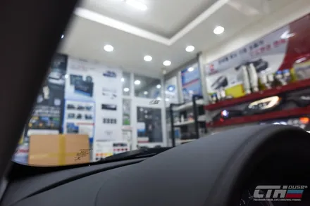 재규어XF 썬팅, 블랙박스 장착. 창원 드레스업 전문점.