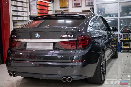 BMW M50d. 창원 카톡하우스에서 라이트필름 작업하였습니다.