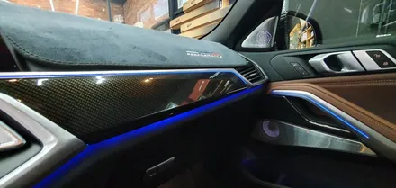 BMW X6 실내 세라믹카본랩핑으로 한층 업그레이드해보자 !