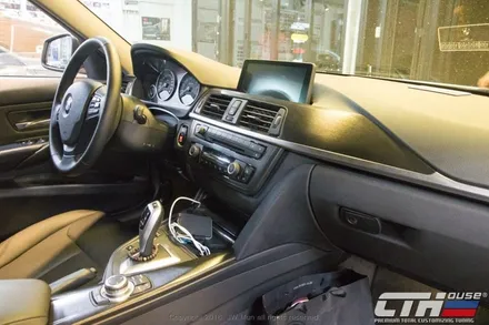 bmw 3 실내랩핑. 카스킨은 창원 카톡하우스에서.