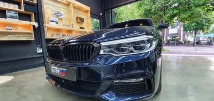 창원 그릴 퍼포먼스 리얼카본랩핑 BMW G30 520D