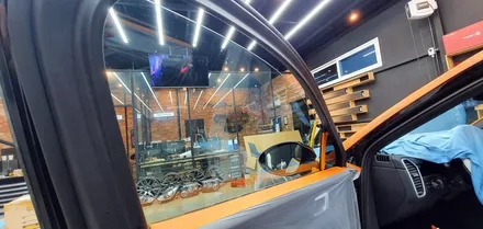 창원 포르쉐 카이엔쿠페 글라스틴트 슈어X 썬팅을 입히다!