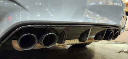 창원 BMW M4 전체랩핑 에이버리 락그레이 스타일 시공!