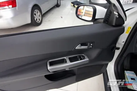 볼보C30(VOLVOC30) 실내랩핑(wrapping) 카본랩핑으로 차량의 실내분위기를 체인지~!