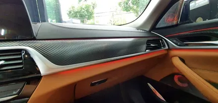 BMW  G30 5시리즈 실내 무광 카본랩핑으로 하이그로시  얼룩을  지워보자 !