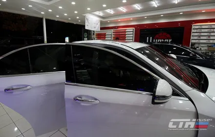신형 벤츠E220D 루마정품버텍스썬팅 시공