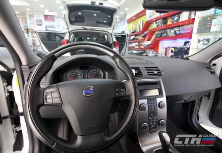볼보C30(VOLVOC30) 실내랩핑(wrapping) 카본랩핑으로 차량의 실내분위기를 체인지~!