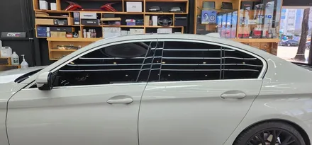 G30 BMW 5시리즈 윈도우몰딩 크롬죽이기  유광블랙 부분랩핑 하기!
