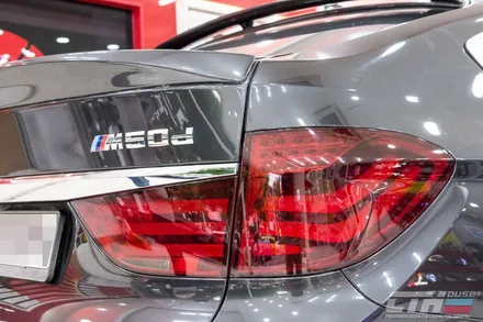 BMW M50d. 창원 카톡하우스에서 라이트필름 작업하였습니다.