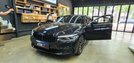 G30 BMW 5시리즈 윈도우 크롬몰딩 얼룩 유광블랙 랩핑으로 해결!