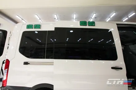 창원루마썬팅 포드 트랜짓(FORD T-350) 루마아티젠 시공