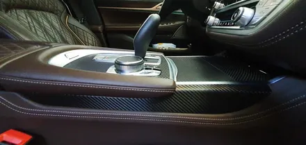 BMW 7시리즈(G11) 우드부분 실내 무광 카본 랩핑으로 변경!