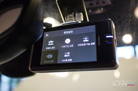 창원 썬팅 명가. 페라리 캘리포니아 열차단 썬팅. 블랙박스 아이나비 퀀텀.