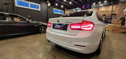 BMW  320D  실내 엠비언트 필요할까요!