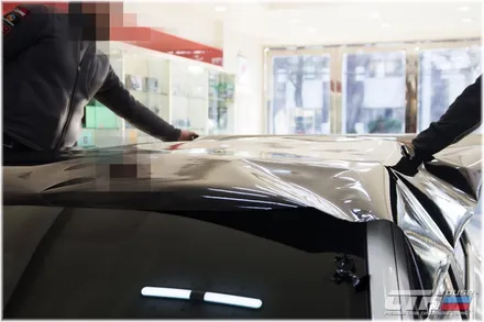 자동차 랩핑은 역시 카톡하우스. 트랙스 루프스킨 시공