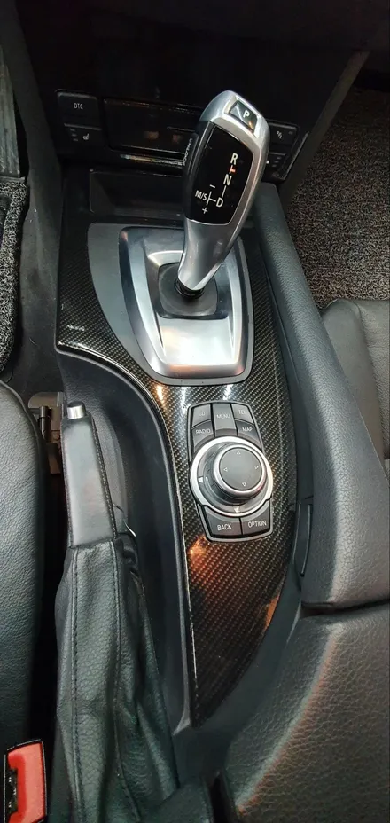 E60 BMW  5시리즈 실내 리얼카본랩핑을 입히다!