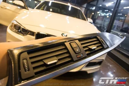 bmw 3 실내랩핑. 카스킨은 창원 카톡하우스에서.