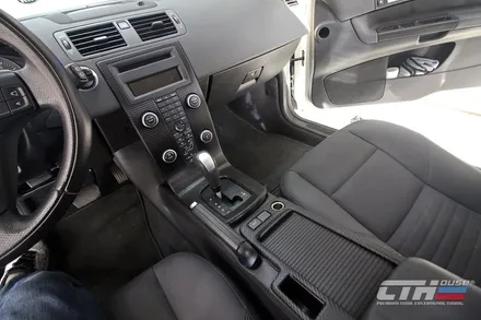 볼보C30(VOLVOC30) 실내랩핑(wrapping) 카본랩핑으로 차량의 실내분위기를 체인지~!