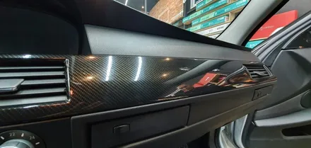 E60 BMW  5시리즈 실내 리얼카본랩핑을 입히다!