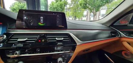 BMW  G30 5시리즈 실내 무광 카본랩핑으로 하이그로시  얼룩을  지워보자 !