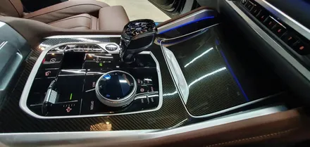 BMW X6 실내 세라믹카본랩핑으로 한층 업그레이드해보자 !